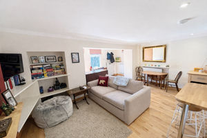 Sitting Room- click for photo gallery